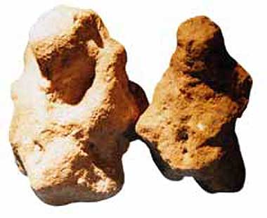 2 Rohrflötenbläser - kalzinierter Kalkstein und Quarzit